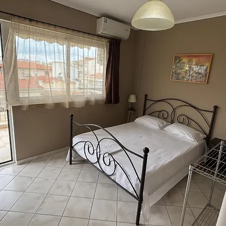 Laskos Apartment